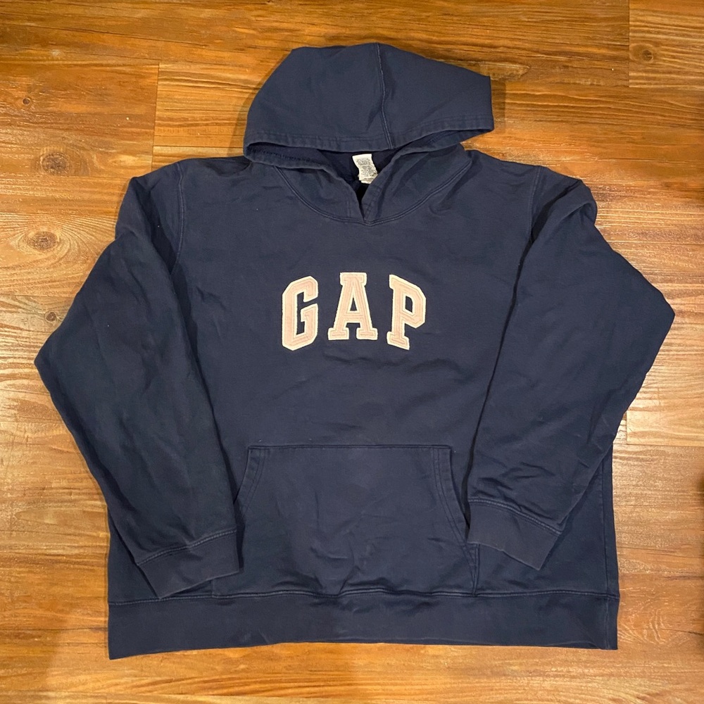 GAP Sweatshirt